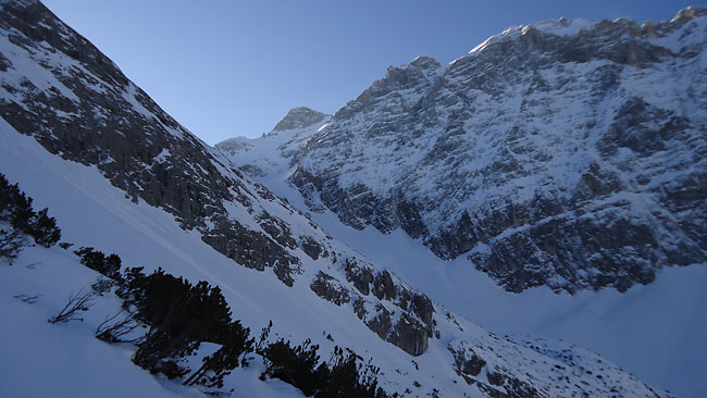 Skitour Birkkarspitze - Querung in das Schlauchkar mit Blick auf die Birkarspitze